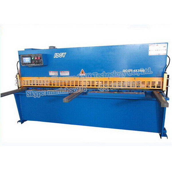 Hydraulic shearing machine